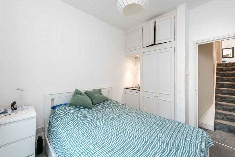 Winchester Street, London, SW1V