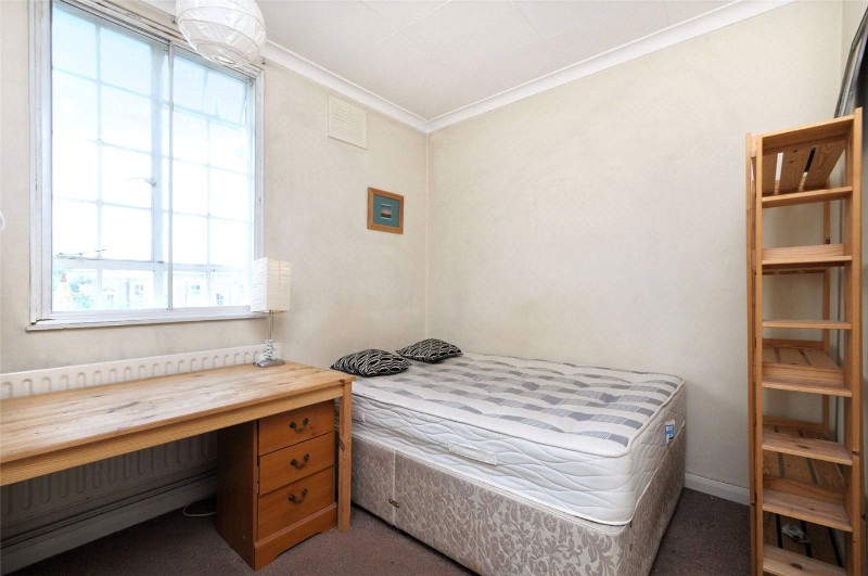 Linden Court, Frithville Gardens, London, W12