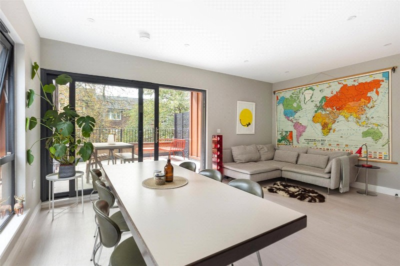 Rushden Close, London, SE19