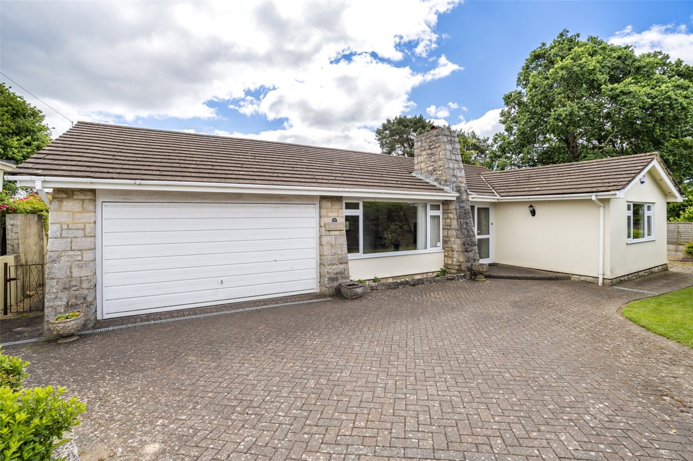 3 bedroom property for sale in Hamilton Road, Corfe Mullen, Wimborne