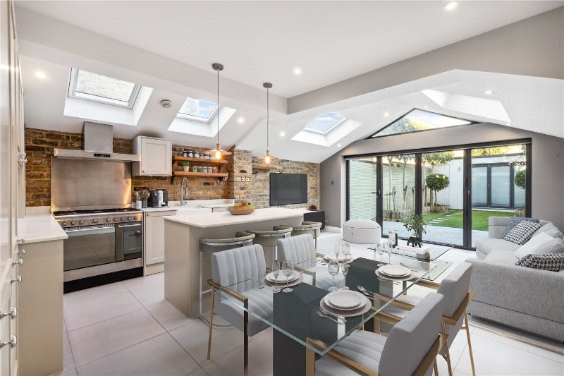 Tranmere Road, London, SW18