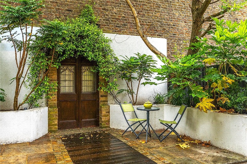 Leamington Road Villas, London, W11