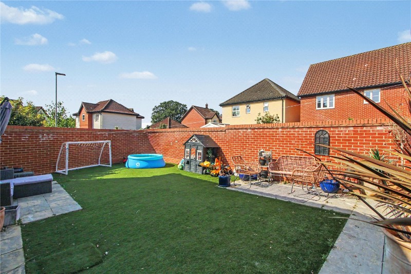 Hewitt Close, Poringland, Norwich, Norfolk, NR14