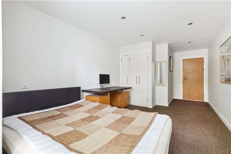 Kennington Road, London, SE11
