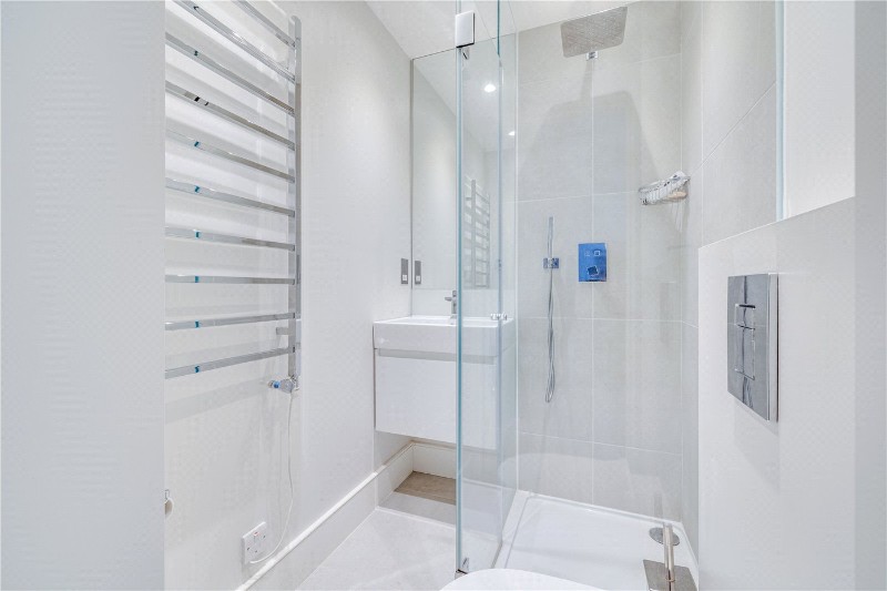 Bovingdon Road, London, SW6