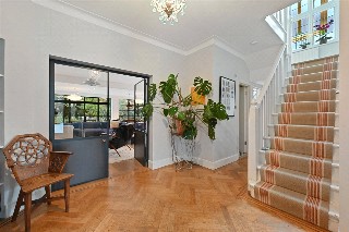 Chelmsford Square, London, NW10