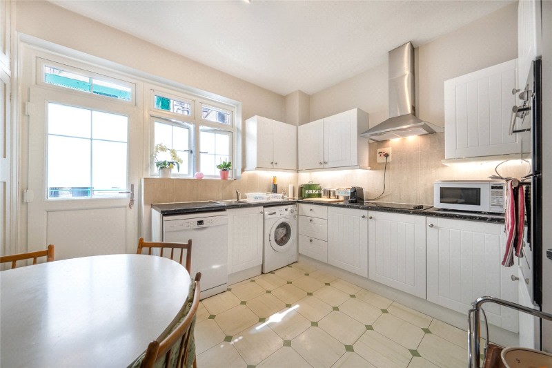 Cholmley Gardens, London, NW6