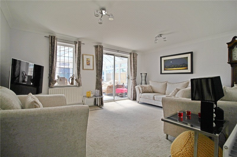 Woburn Close, Market Deeping, Peterborough, Lincolnshire, PE6