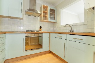 Beaulieu Road, Alum Chine, Dorset, BH4