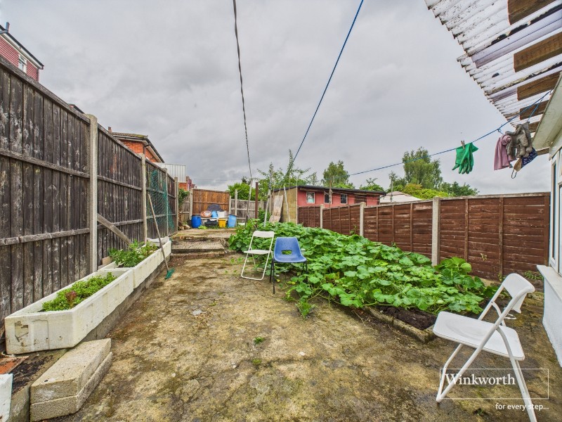 Dallas Road, Hendon, London, NW4