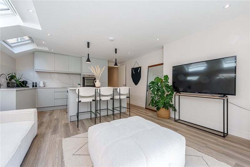 Purves Road, London, NW10