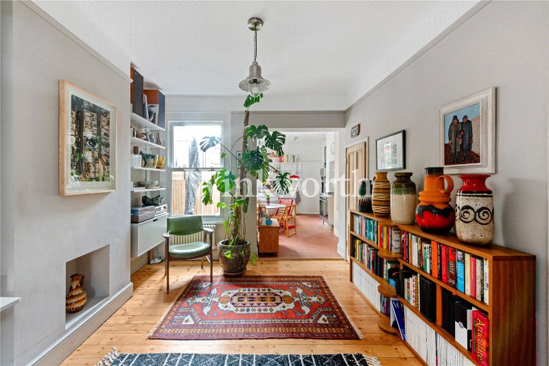 Lymington Avenue, London, N22