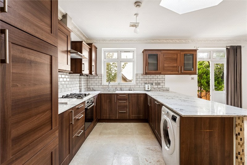 Topsham Road, London, SW17