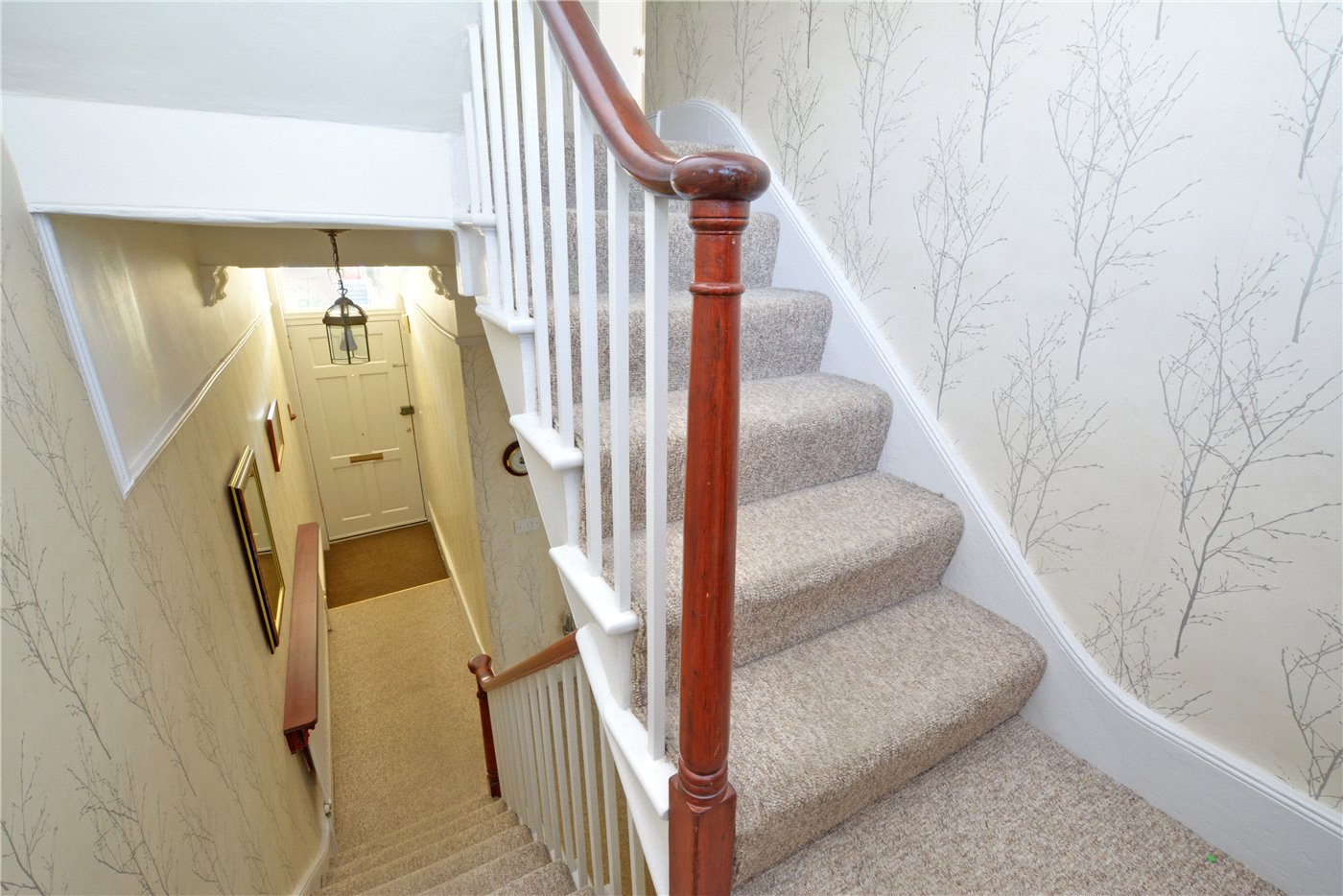 Stairway/Entrance