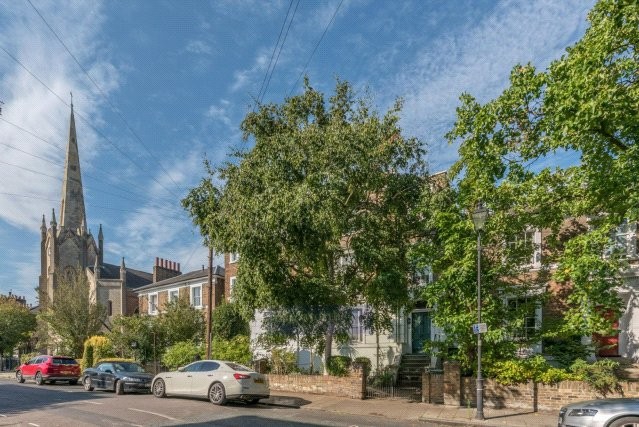 Stockwell Park Road, London, SW9