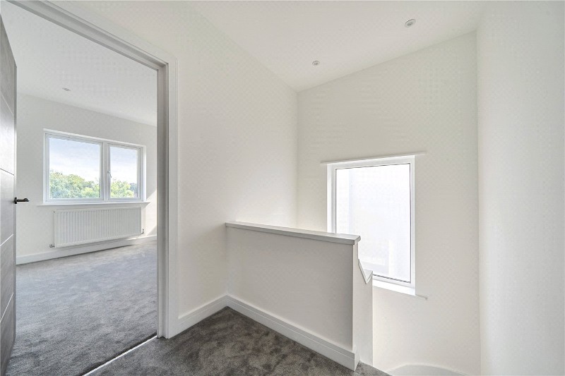 Highview Avenue, Edgware, HA8