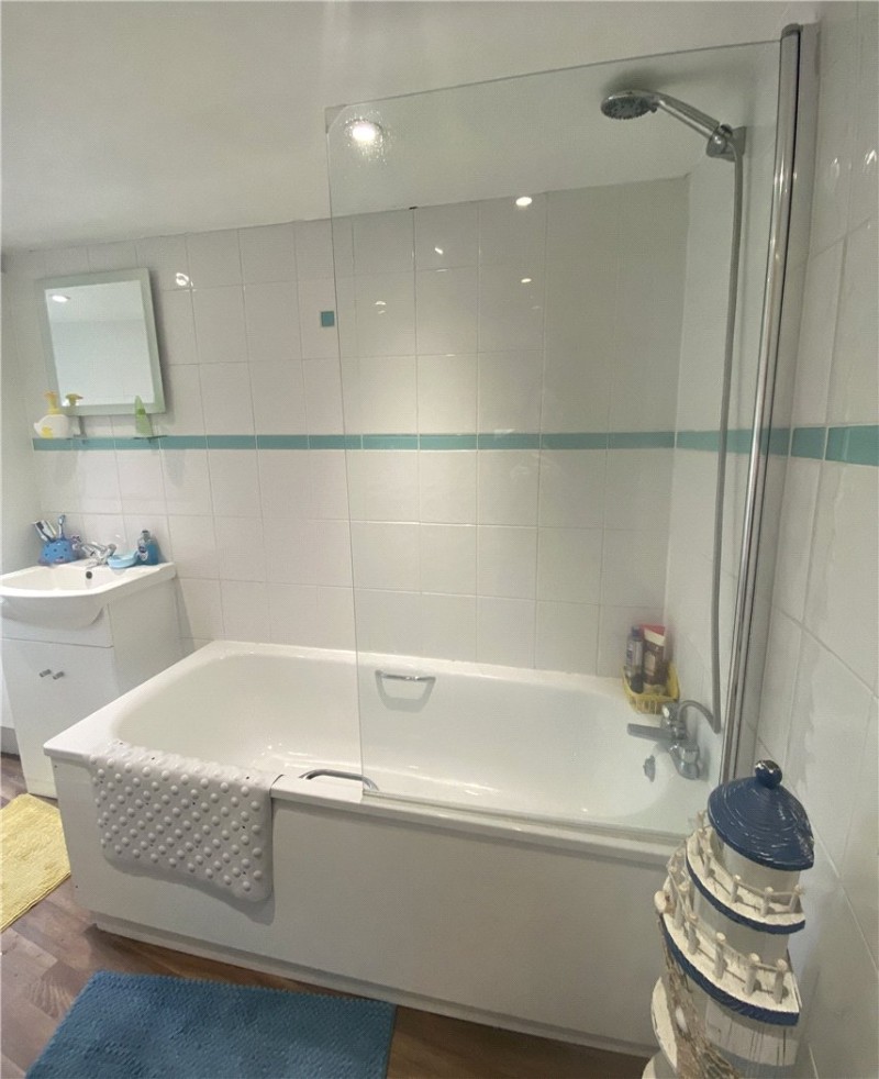 West Street, Farnham, Surrey, GU9