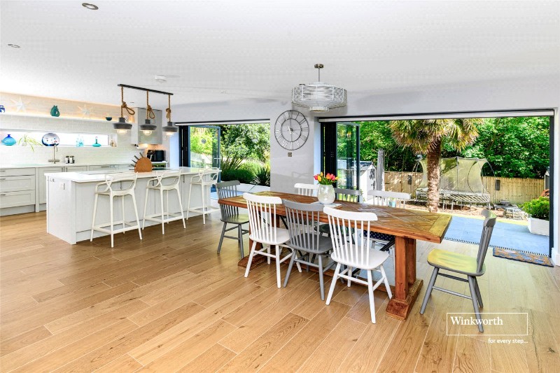 Bute Drive, Highcliffe, Christchurch, BH23