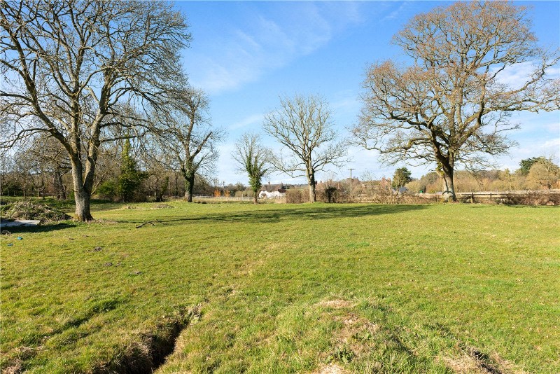Woolley Green Farm, Dores Lane, Braishfield, SO51