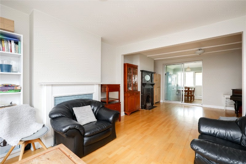 Princes Avenue, London, W3