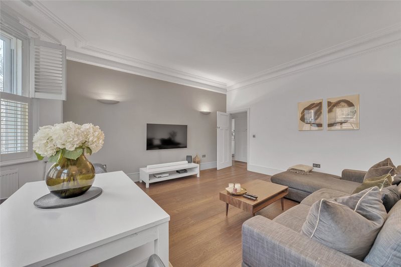 Dunrobin Court, 389 Finchley Road, London, NW3