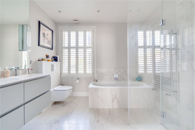 Bovingdon Road, London, SW6