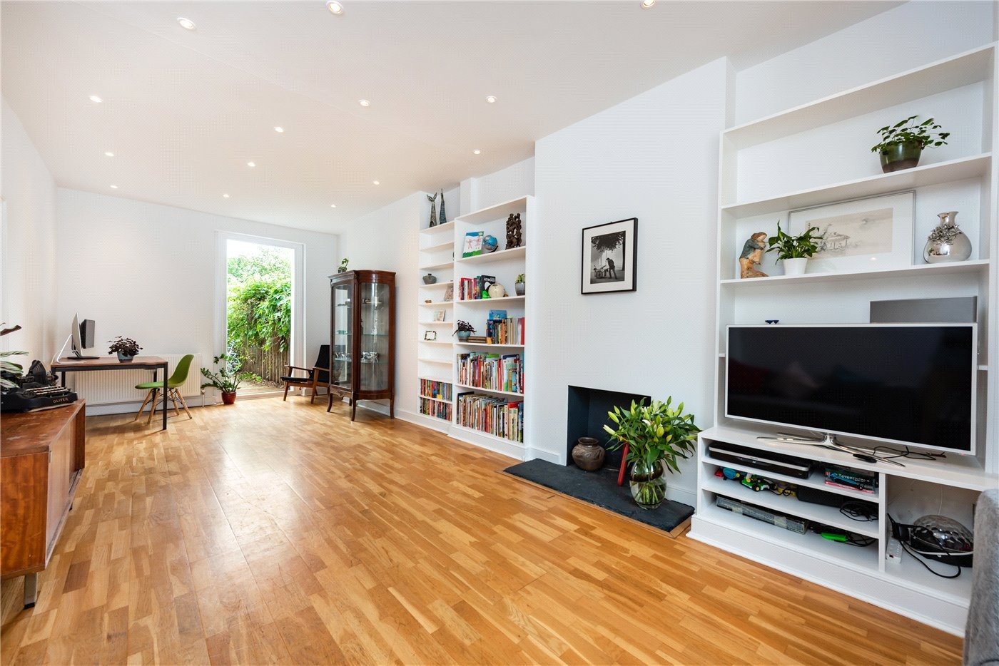 4 bedroom property for sale in Ambler Road, Islington, London, N4 (Ref