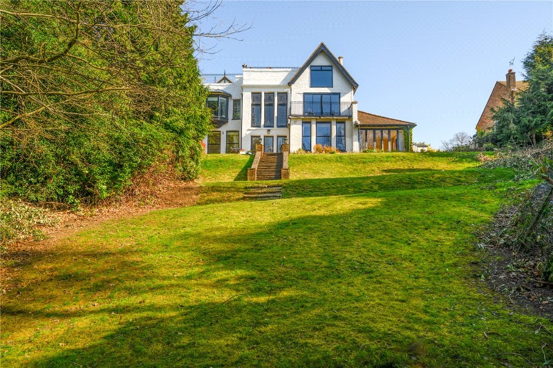 Cobbetts Hill, Weybridge, Surrey, KT13