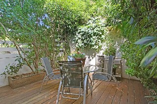 Greyhound Road, London, NW10