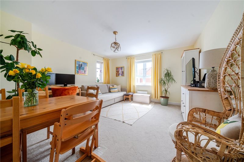 Home Straight, Newbury, Berkshire, RG14