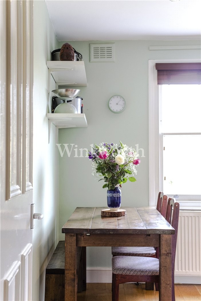 2 bedroom property for sale in Digby Crescent, London, N4 (Ref