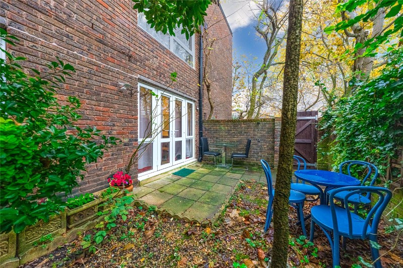 Cheadle Court, Henderson Drive, St John&#39;s Wood, London, NW8