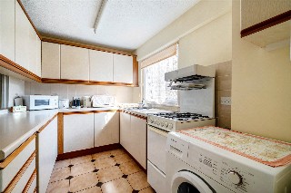 Arthur Close, Farnham, United Kingdom, GU9