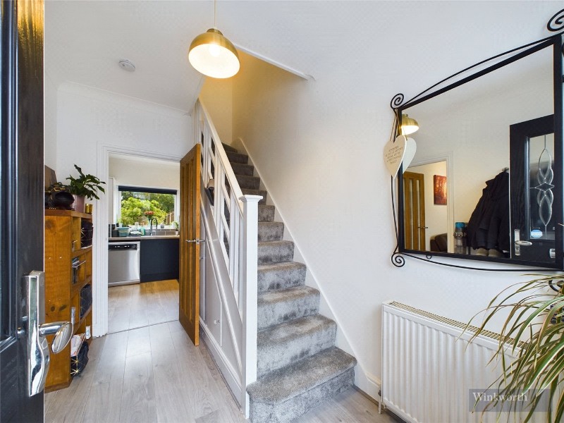 Parbury Rise, Chessington, KT9