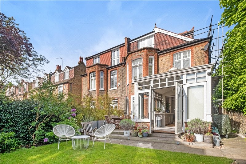 Kitson Road, Barnes, London, SW13