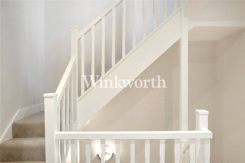 Frankum Mews, London, N22