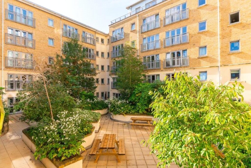 33 Hamilton Court, Montague Street, Bristol, BS2