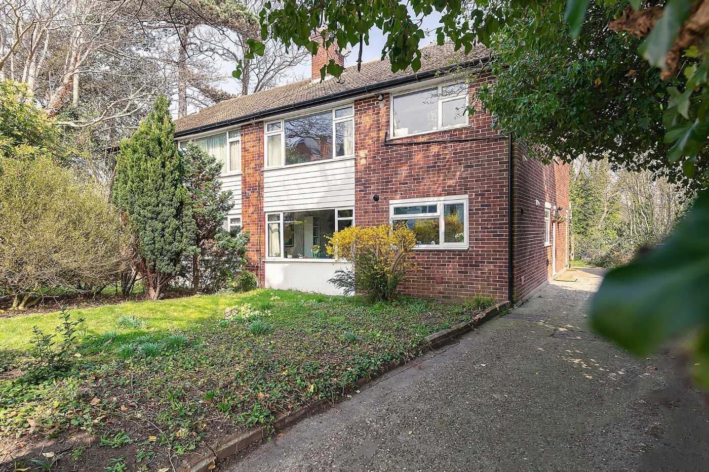 2 bedroom property for sale in Sylvan Road, London, SE19 (Ref CRY220095) £425,000