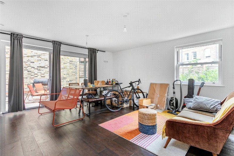 Princess Crescent, London, N4