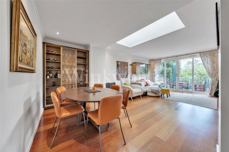 Finchley Road, London, NW11