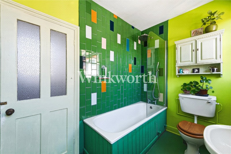 Hewitt Road, London, N8