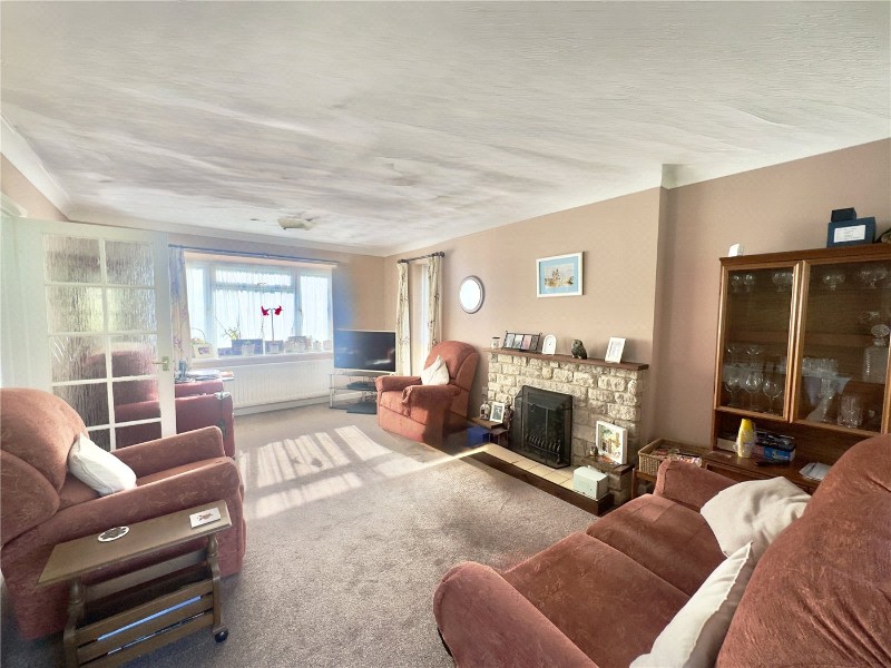 Roberts Close, Everton, Lymington, Hampshire, SO41