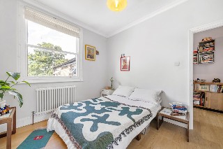 Lyndhurst Way, Peckham Rye, London, SE15