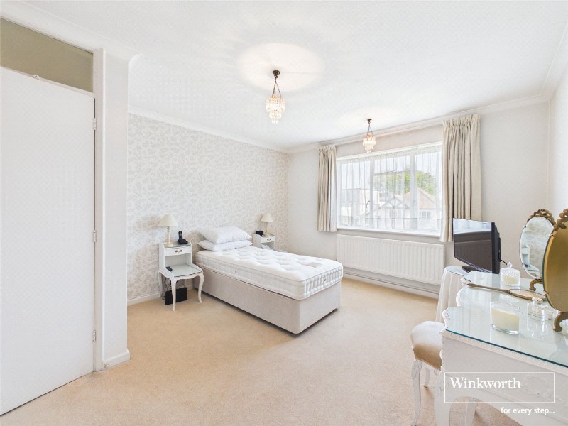 St. Peter's Court, Hendon, London, NW4