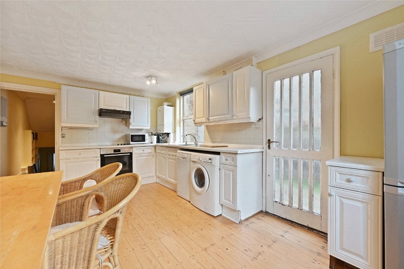 Bloemfontein Road, London, W12