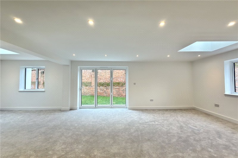 Lock Mead, Maidenhead, Berkshire, SL6