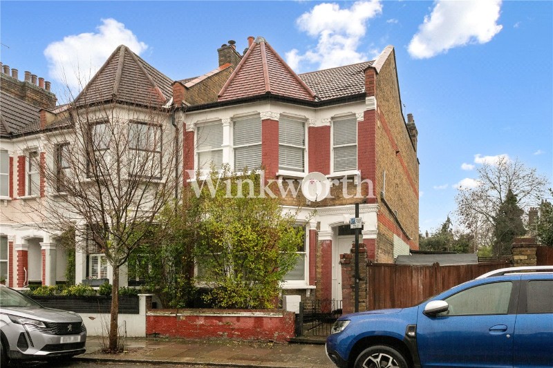 Kirkstall Avenue, London, N17