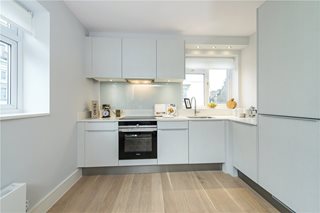 Belgrave Road, London, SW1V