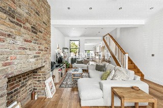 Asplins Road, Tottenham, N17