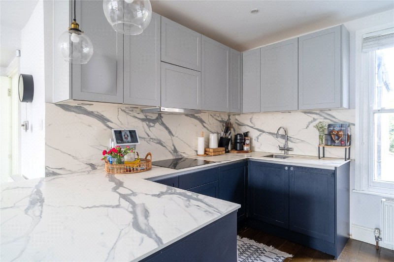 Sternhold Avenue, London, SW2